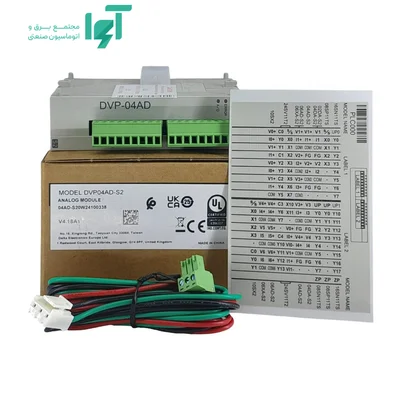 ماژول DVP04AD-S2 دلتا در کنار کابل رنگی، قطعه اتصال، برگه چاپی و جعبه